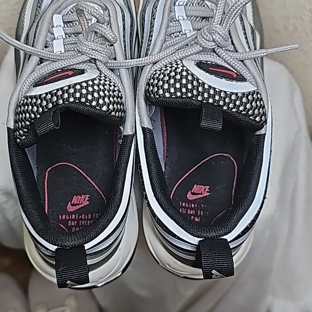 Nike Air Max 97 - Picture 6 of 10